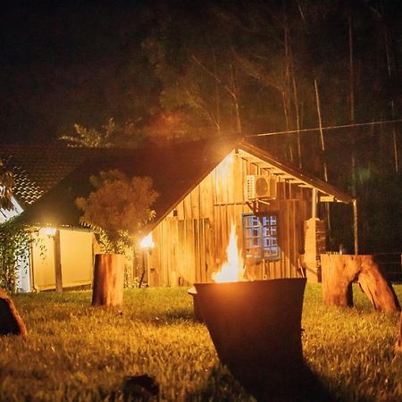 Casa Confortavel Em Local Tranquilo. Rodeio Екстериор снимка