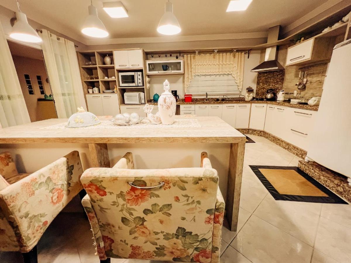 Casa Confortavel Em Local Tranquilo. Rodeio Екстериор снимка